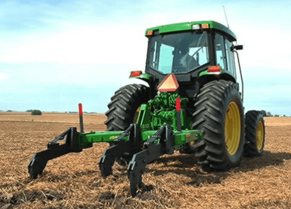 Máquinas agrícolas de accionamiento y tracción