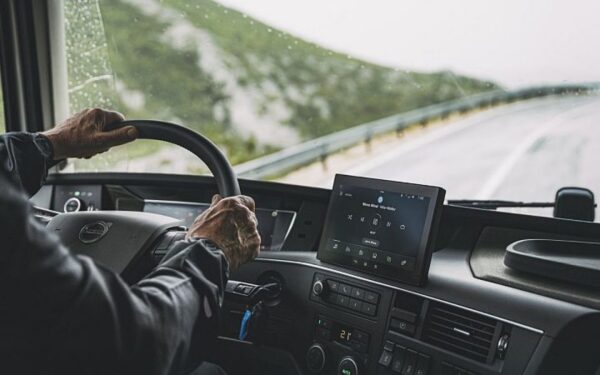 Planificación de rutas de recogida o distribución de transporte por carretera